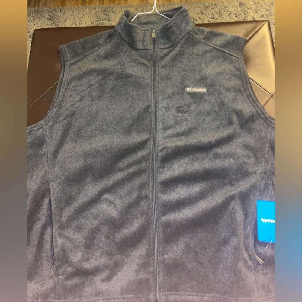 Columbia fleece vest